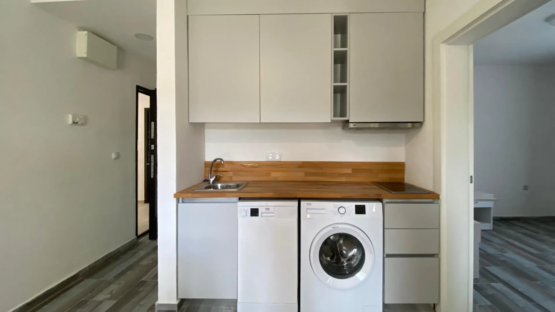 Rent, two bedroom apartment, 60m², Radovići, Tivat