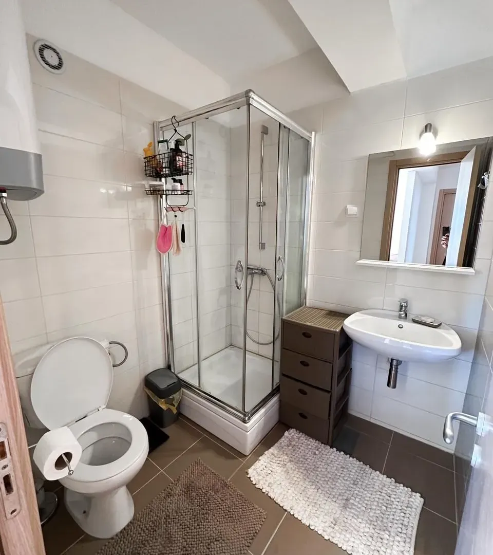 Rent, one bedroom apartment, 80m², Centar, Budva