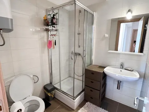 Rent, one bedroom apartment, 80m², Centar, Budva - image 6