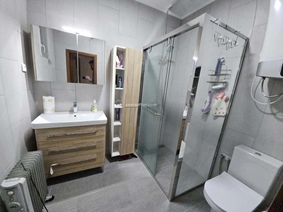 Prodaja, kuća, 220m², Centar, Tivat