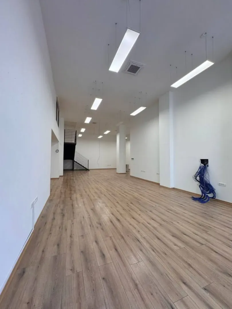 Rent, office space, 200m², Bečići, Budva