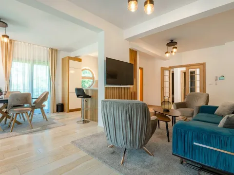 Prodaja, trosoban stan, 110m², Budva, Crna Gora - image 8