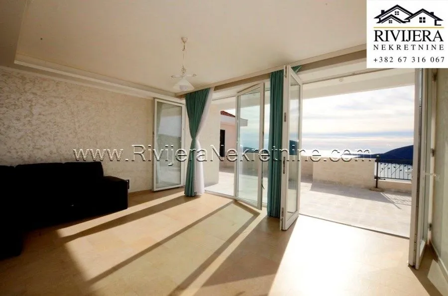 Prodaja, trosoban stan, 213m², Topla, Herceg Novi