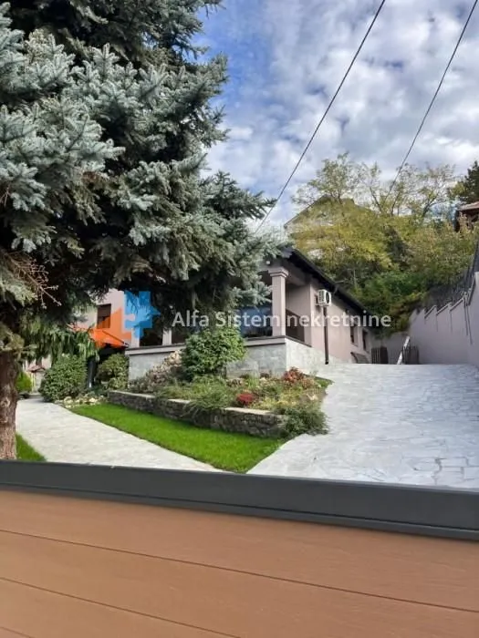 Izdavanje, kuća, 250m², Višnjička Banja, Palilula Sve Podlokacije