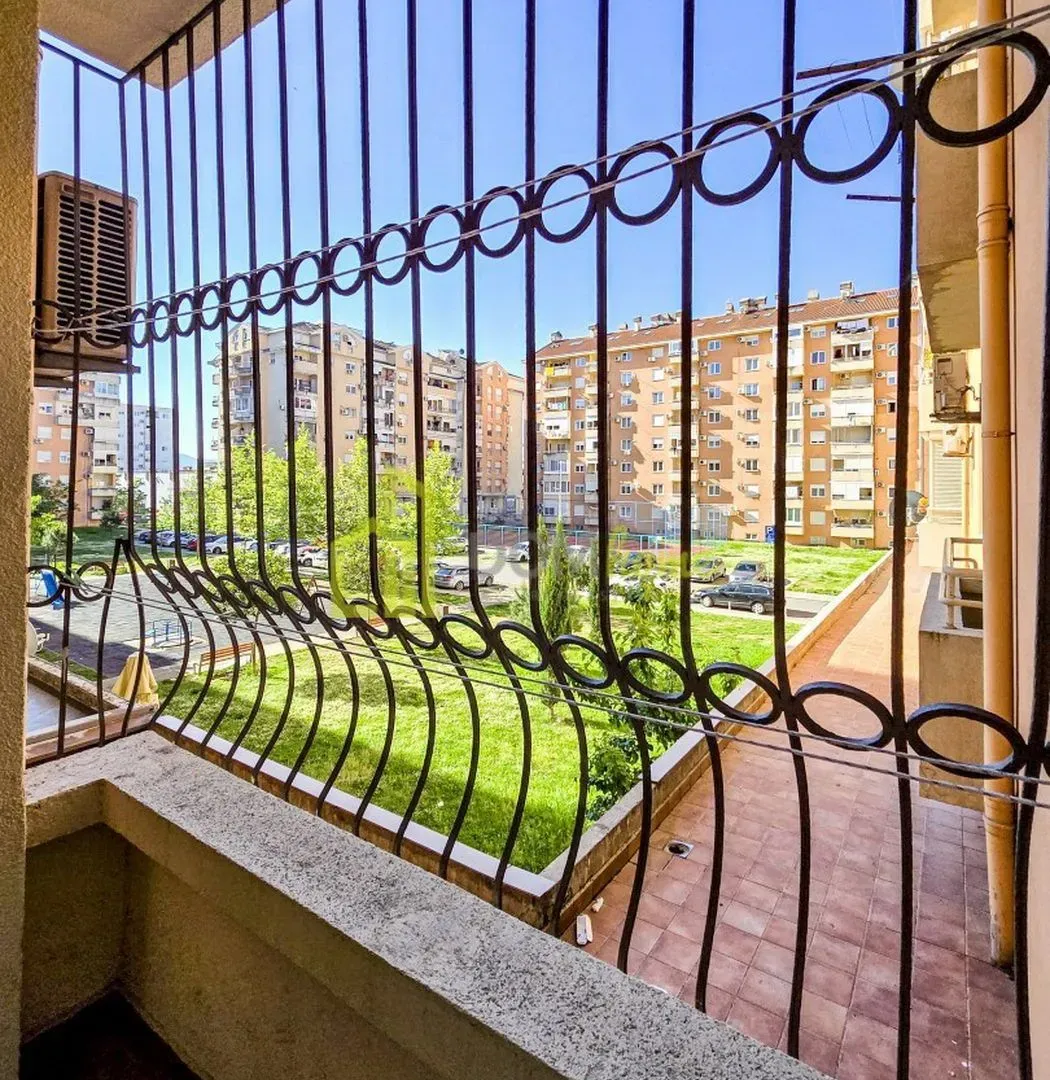 Izdavanje, jednosoban stan, 45m², Stari Aerodrom, Podgorica