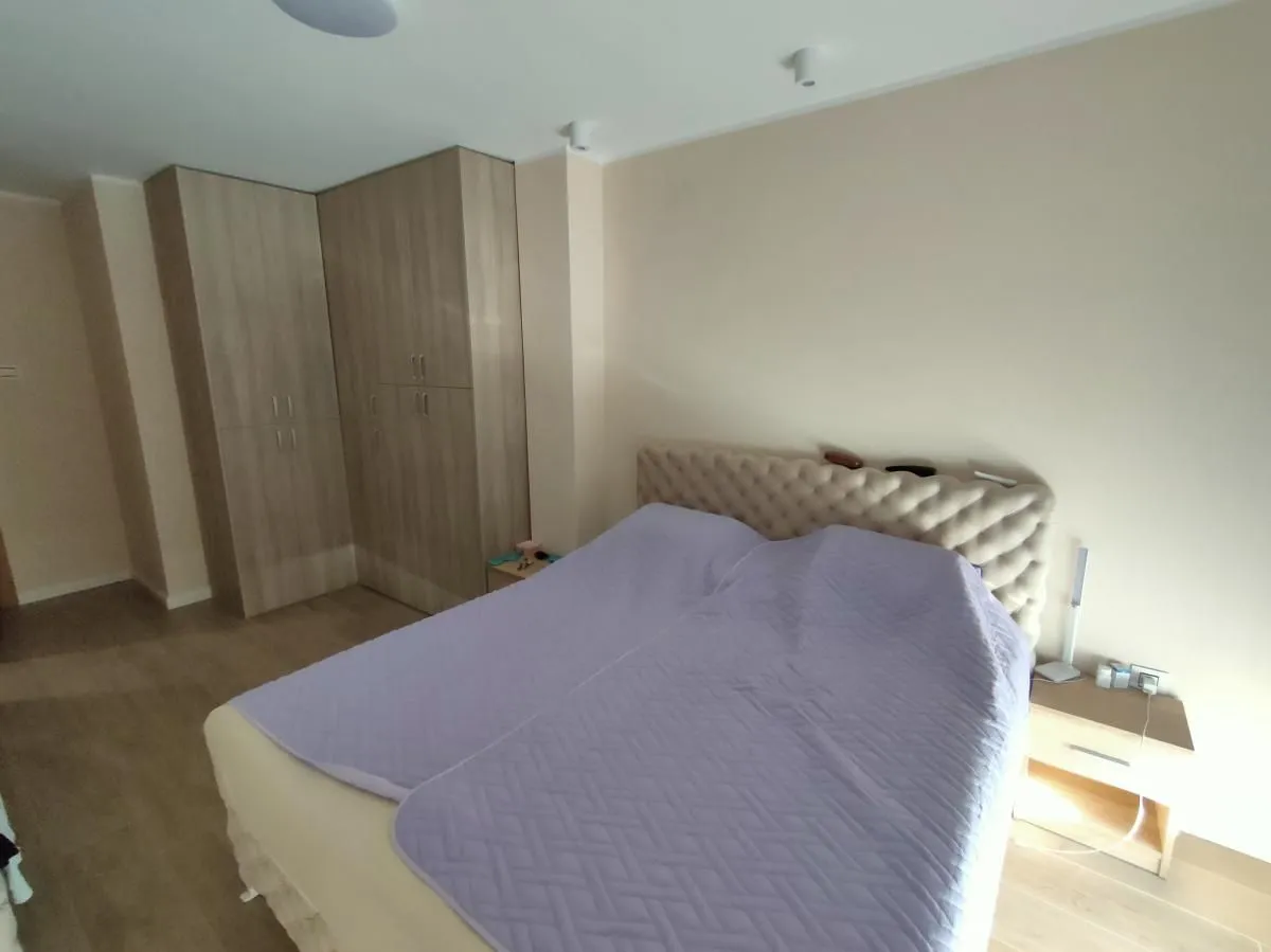 Izdavanje, kuća, 230m², Sremska Kamenica, Petrovaradin