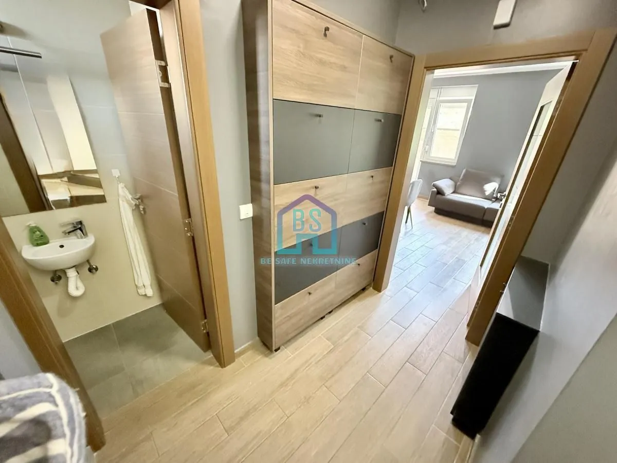 Prodaja, četvorosoban stan, 73m², Alibegovac, Petrovaradin