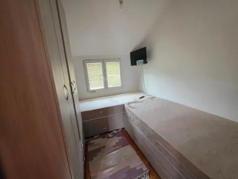 Izdavanje, dvosoban stan, 85m², Momišići, Podgorica - image 10