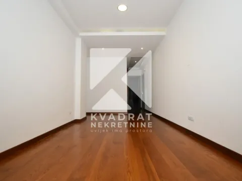 Izdavanje, četvorosoban stan, 230m², Kruševac, Podgorica - image 20