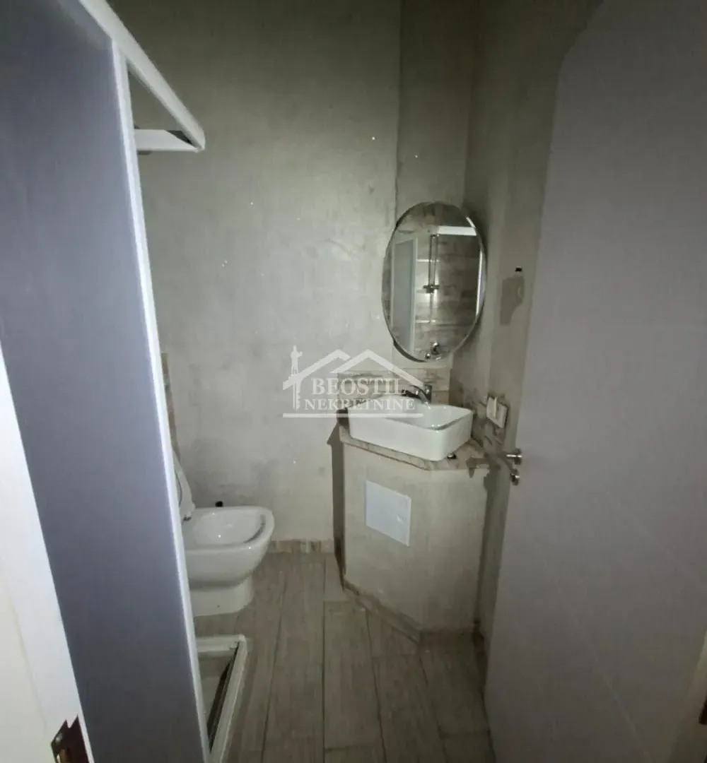 Rent, office space, 594m², Stari Grad, Beograd