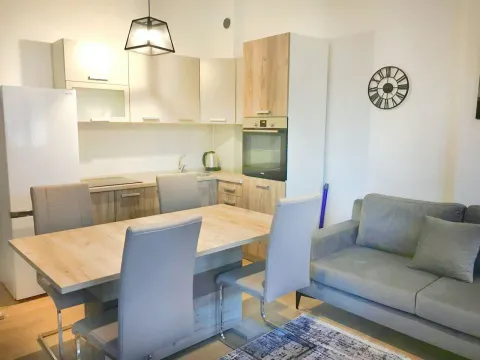 Prodaja, dvosoban stan, 54m², Centar, Bar - image 5