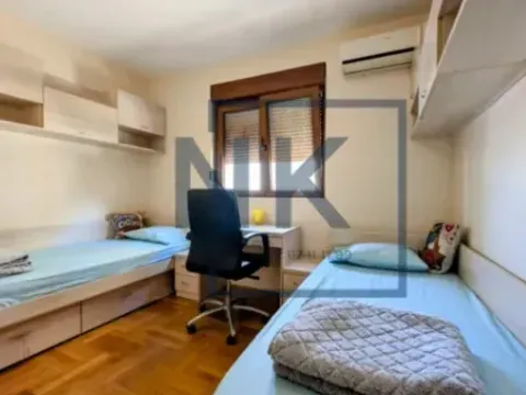 Izdavanje, dvosoban stan, 70m², Stari Aerodrom, Podgorica - image 10