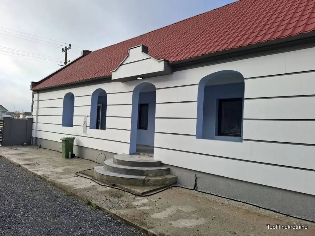 Sale, house, 200m², Karlovčić, Pećinci