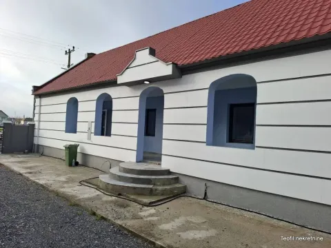 Prodaja, kuća, 200m², Karlovčić, Pećinci - image 3