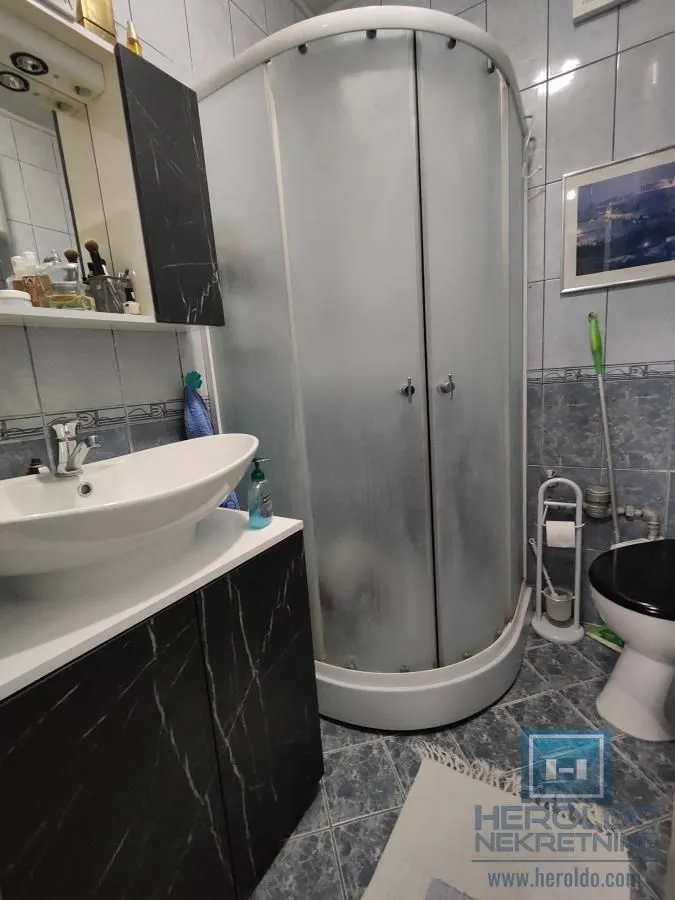 Sale, two bedroom apartment, 53m², Strelište, Jagodina