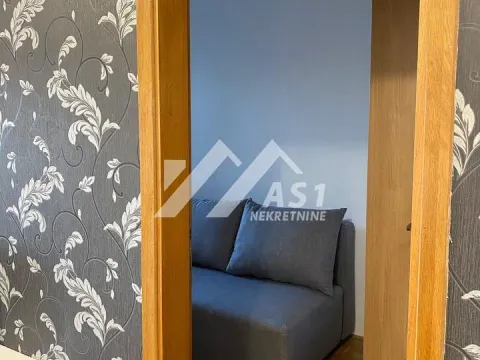 Izdavanje, jednosoban stan, 32m², Bulevar Evrope, Novi Sad Sve Podlokacije - image 3