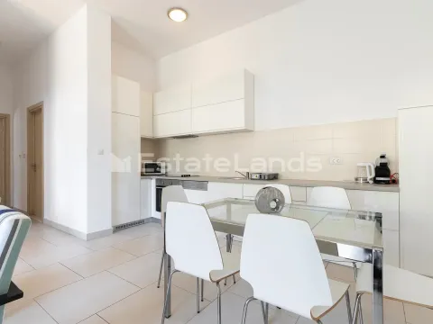 Sale, two bedroom apartment, 84m², Morinj, Kotor - image 5
