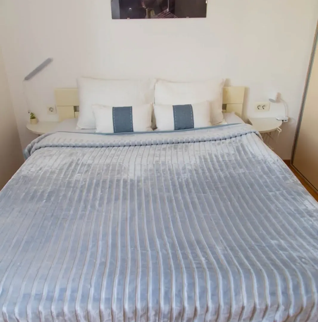 Izdavanje, jednosoban stan, 46m², Blok 9, Podgorica