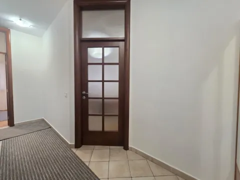 Izdavanje, dvosoban stan, 64m², Gorica C, Podgorica - image 12