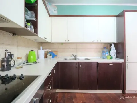 Prodaja, dvosoban stan, 85m², Dobrota, Kotor - image 7