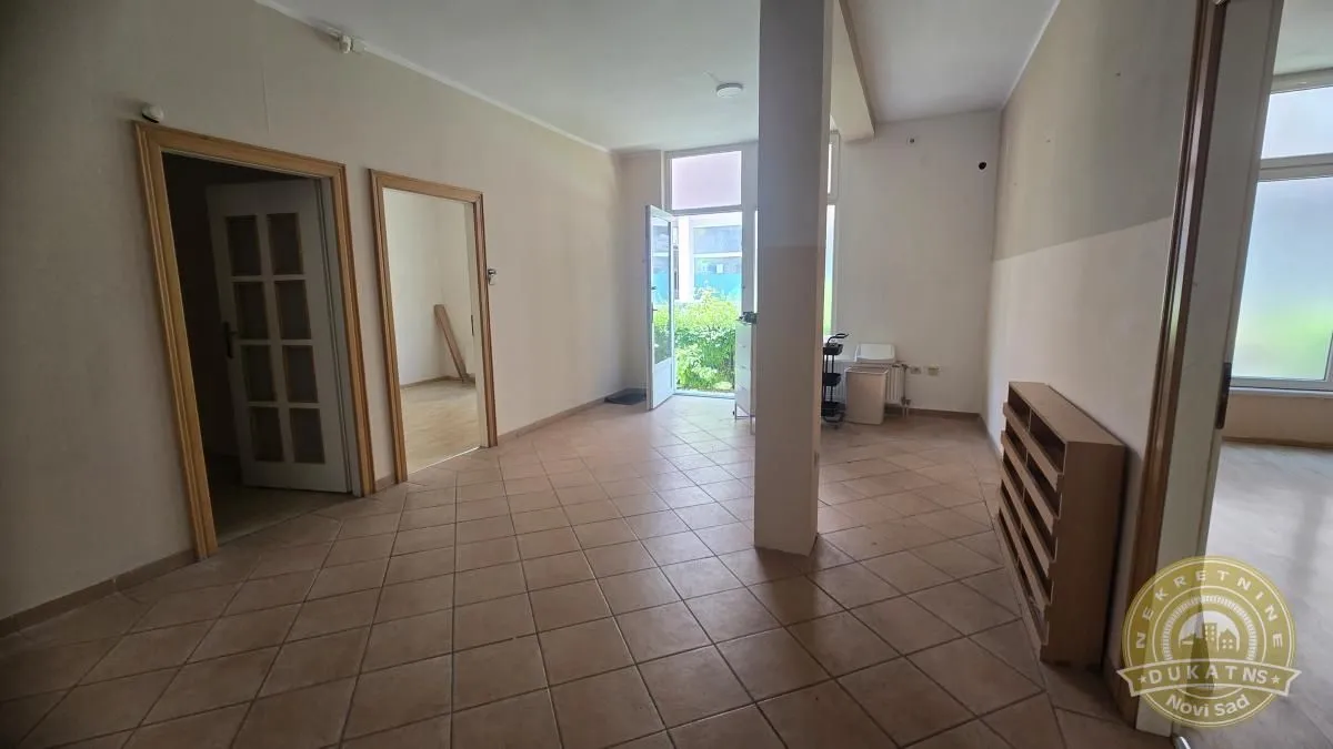 Izdavanje, poslovni prostor, 70m², Novi Sad, Srbija