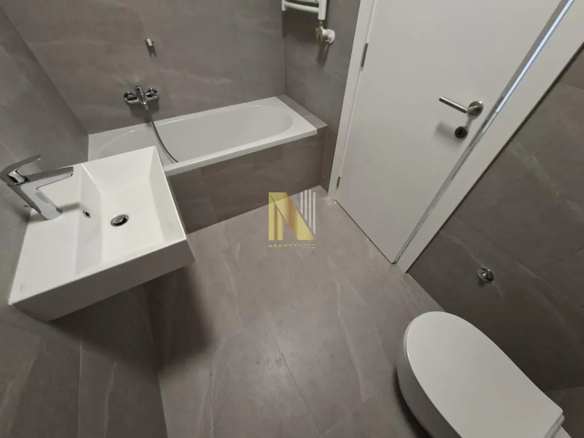 Prodaja, četvorosoban stan, 75m², Podbara, Novi Sad Sve Podlokacije