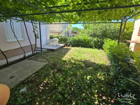 Prodaja, kuća, 169m², Sutomore, Bar - image 19