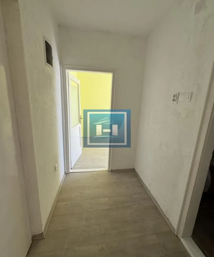 Prodaja, jednosoban stan, 37m², Dom Zdravlja, Ćuprija