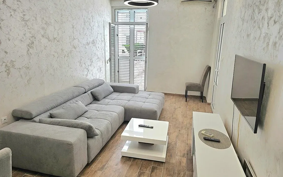 Prodaja, dvosoban stan, 62m², Golubovina, Budva