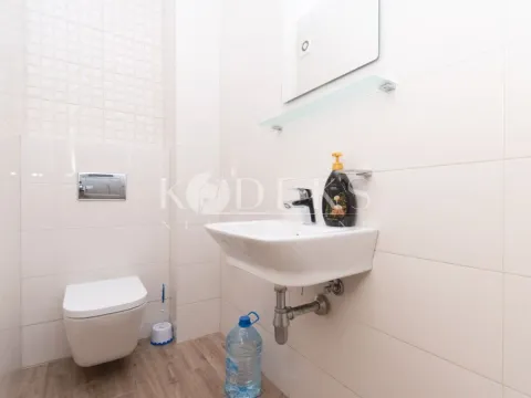 Izdavanje, poslovni prostor, 71m², City Kvart, Podgorica - image 5