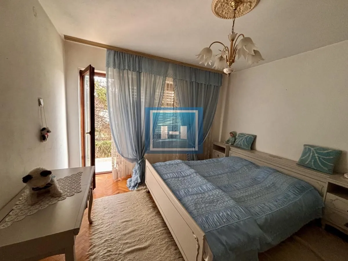 Prodaja, kuća, 300m², Budžino brdo, Jagodina