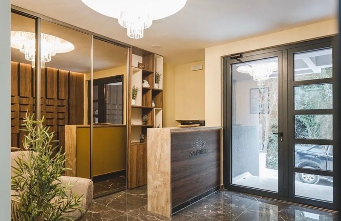 Izdavanje, jednosoban stan, 40m², Bečići, Budva