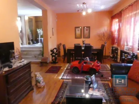 Prodaja, kuća, 380m², Pivara, Jagodina - image 70