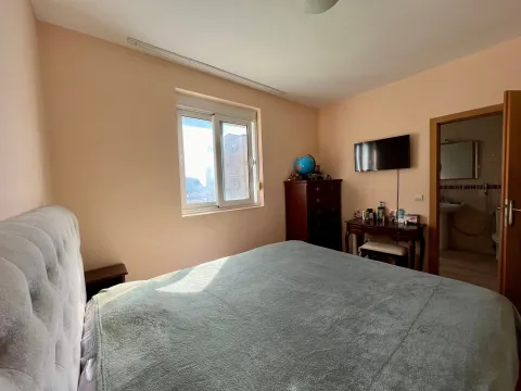 Sale, one bedroom apartment, 70m², Petrovac, Budva - image 5