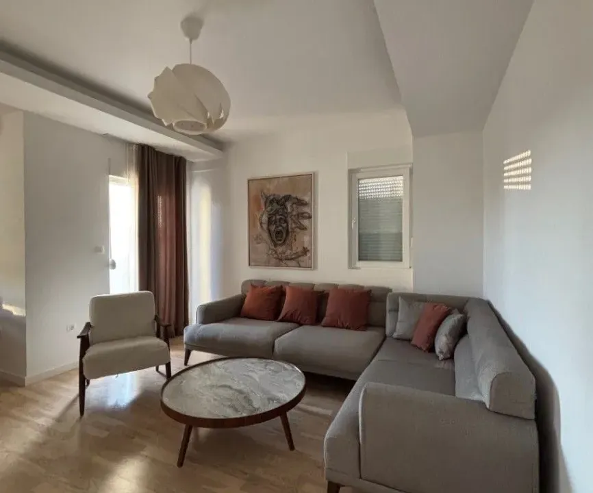 Prodaja, dvosoban stan, 67m², Centar, Podgorica