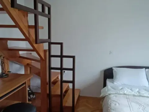 Rent, house, 200m², Centar, Bar - image 12