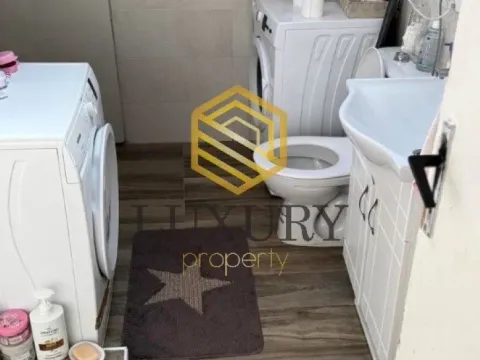 Prodaja, jednosoban stan, 55m², Centar, Podgorica - image 8