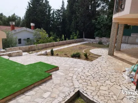 Prodaja, kuća, 200m², Bar, Crna Gora - image 20