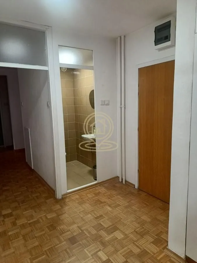 Izdavanje, trosoban stan, 92m², Bulevar Oslobodjenja, Novi Sad Sve Podlokacije
