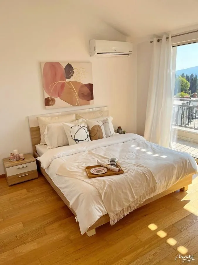 Prodaja, trosoban stan, 99m², Tivat, Crna Gora