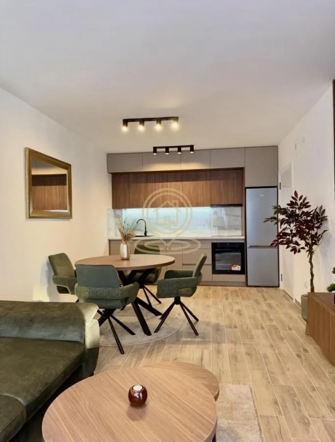 Izdavanje, dvosoban stan, 50m², Pantelej, Niš