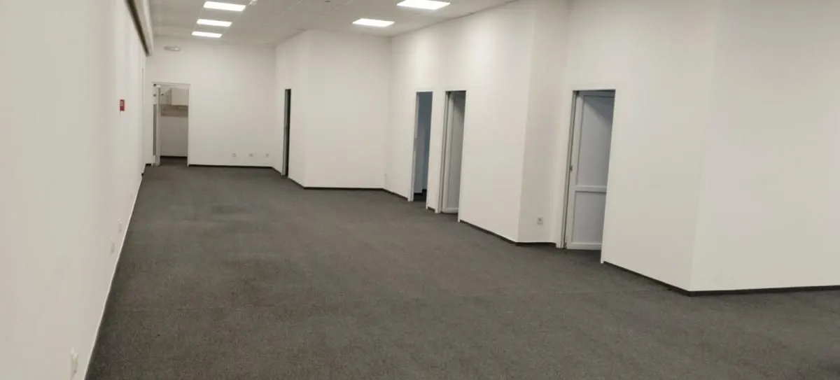 Rent, office space, 320m², Novi Beograd Blok 65, Novi Beograd Sve Podlokacije