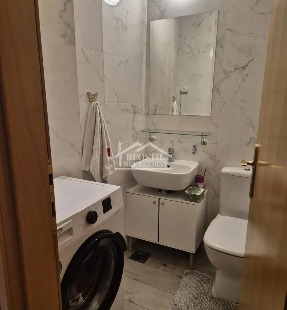 Rent, four bedroom apartment, 108m², Palilula Sve Podlokacije, Beograd