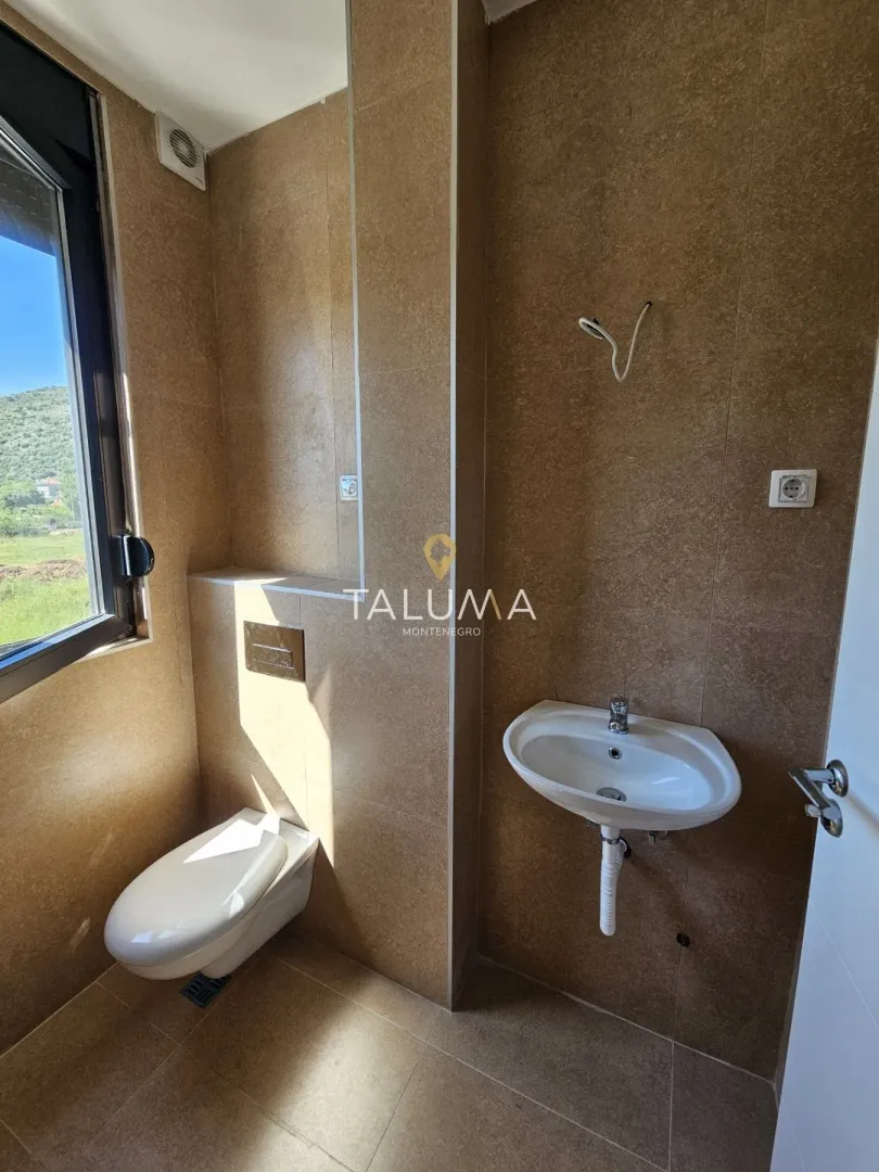 Rent, two bedroom apartment, 64m², Tološi, Podgorica