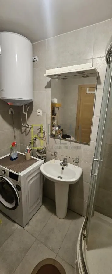 Prodaja, dvosoban stan, 70m², Stari Aerodrom, Podgorica