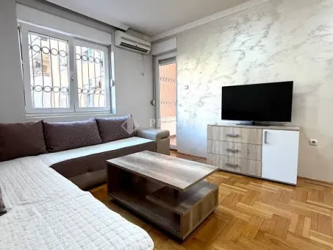 Rent, one bedroom apartment, 45m², Stari Aerodrom, Podgorica - image 2
