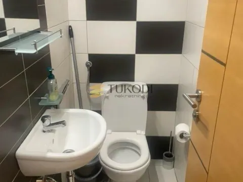 Izdavanje, trosoban stan, 85m², Stari Grad, Beograd - image 22