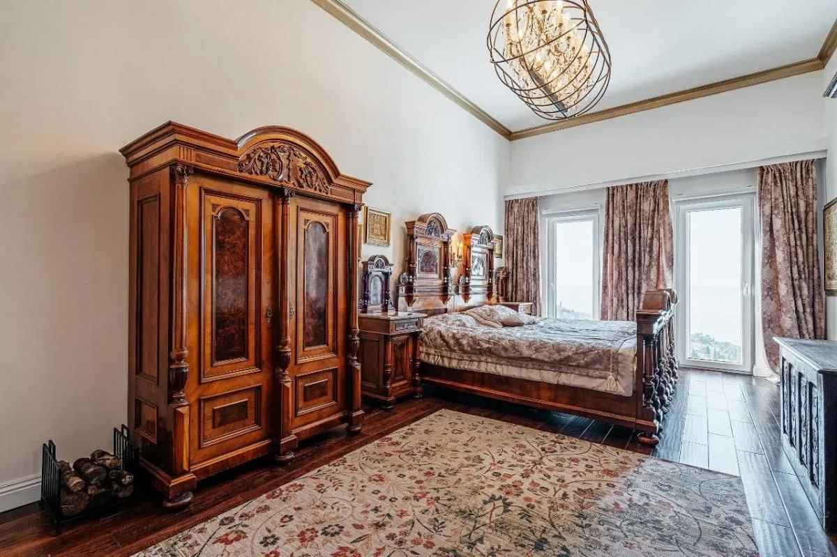 Sale, house, 350m², Reževići, Budva