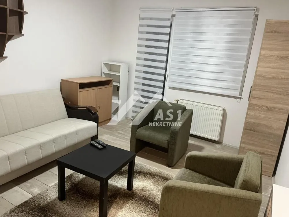 Izdavanje, stan, 28m², Bulevar Oslobodjenja, Novi Sad Sve Podlokacije