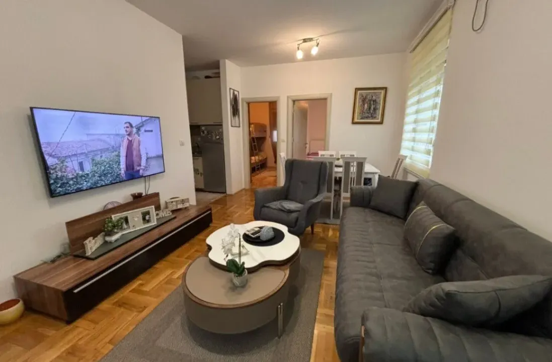 Prodaja, dvosoban stan, 49m², Ljubović, Podgorica